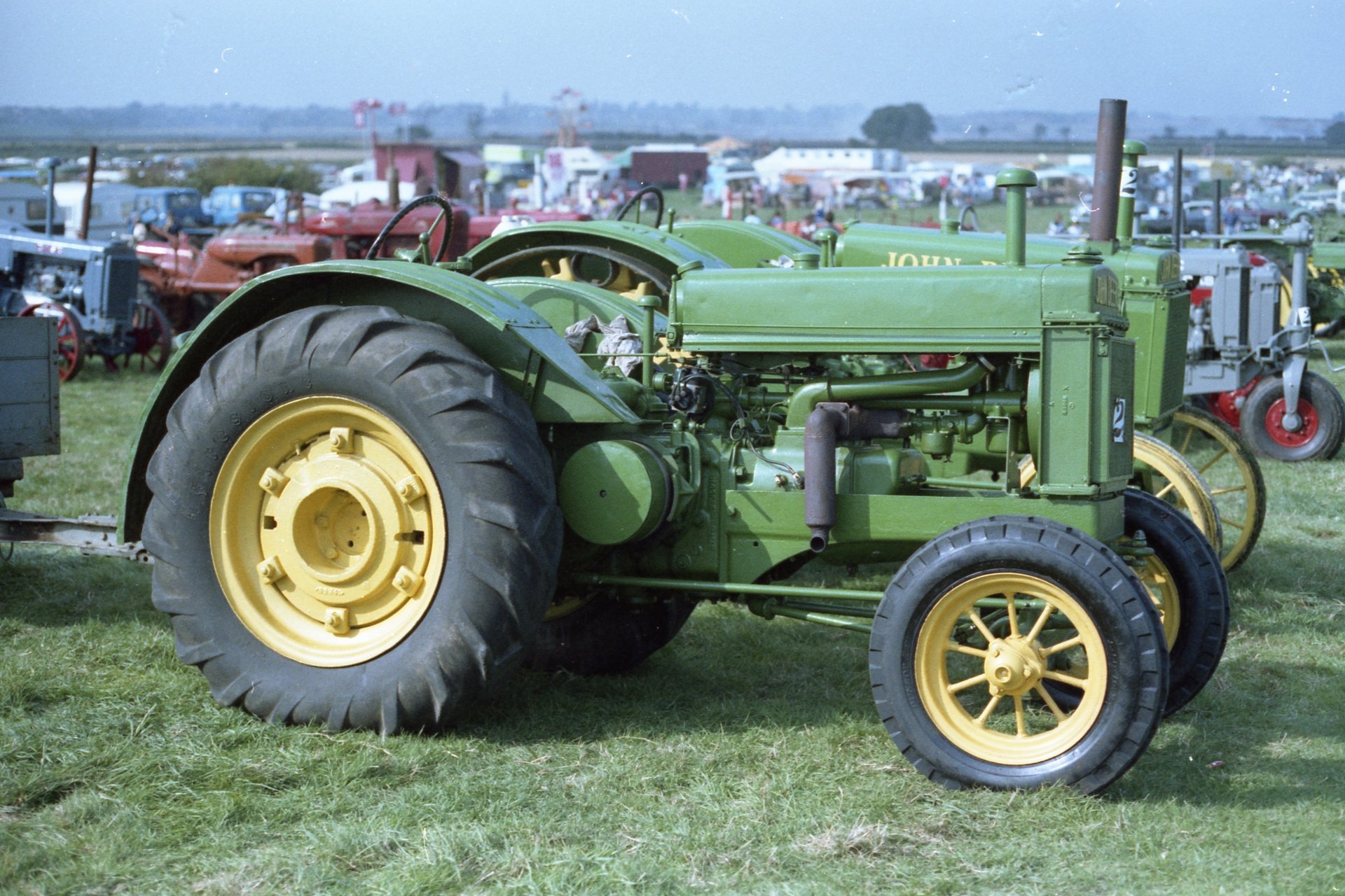 Download Vehicle John Deere 8k Ultra HD Wallpaper