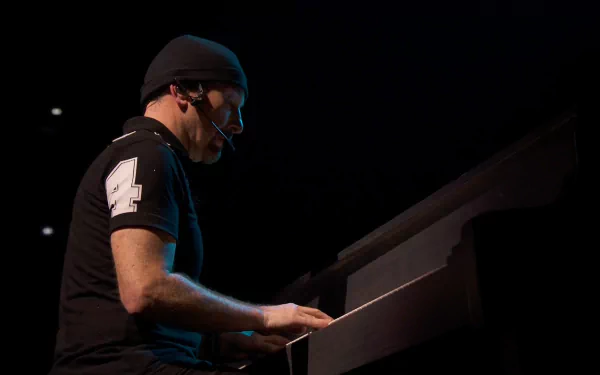 U2 movie U2: iNNOCENCE + eXPERIENCE HD Desktop Wallpaper | Background Image