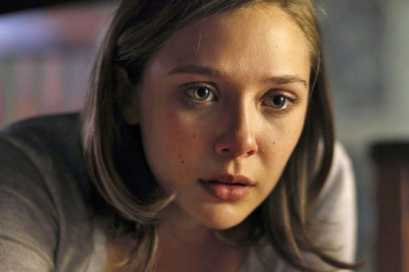 Download Movie Silent House Wallpaper