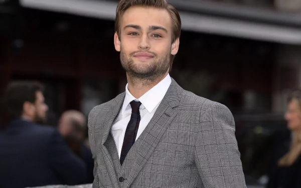 English actor Celebrity Douglas Booth HD Desktop Wallpaper | Background Image