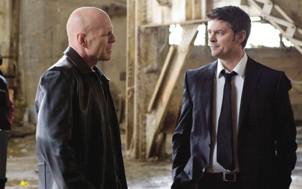 Karl Urban William Cooper Bruce Willis Frank Moses movie red HD Desktop Wallpaper | Background Image