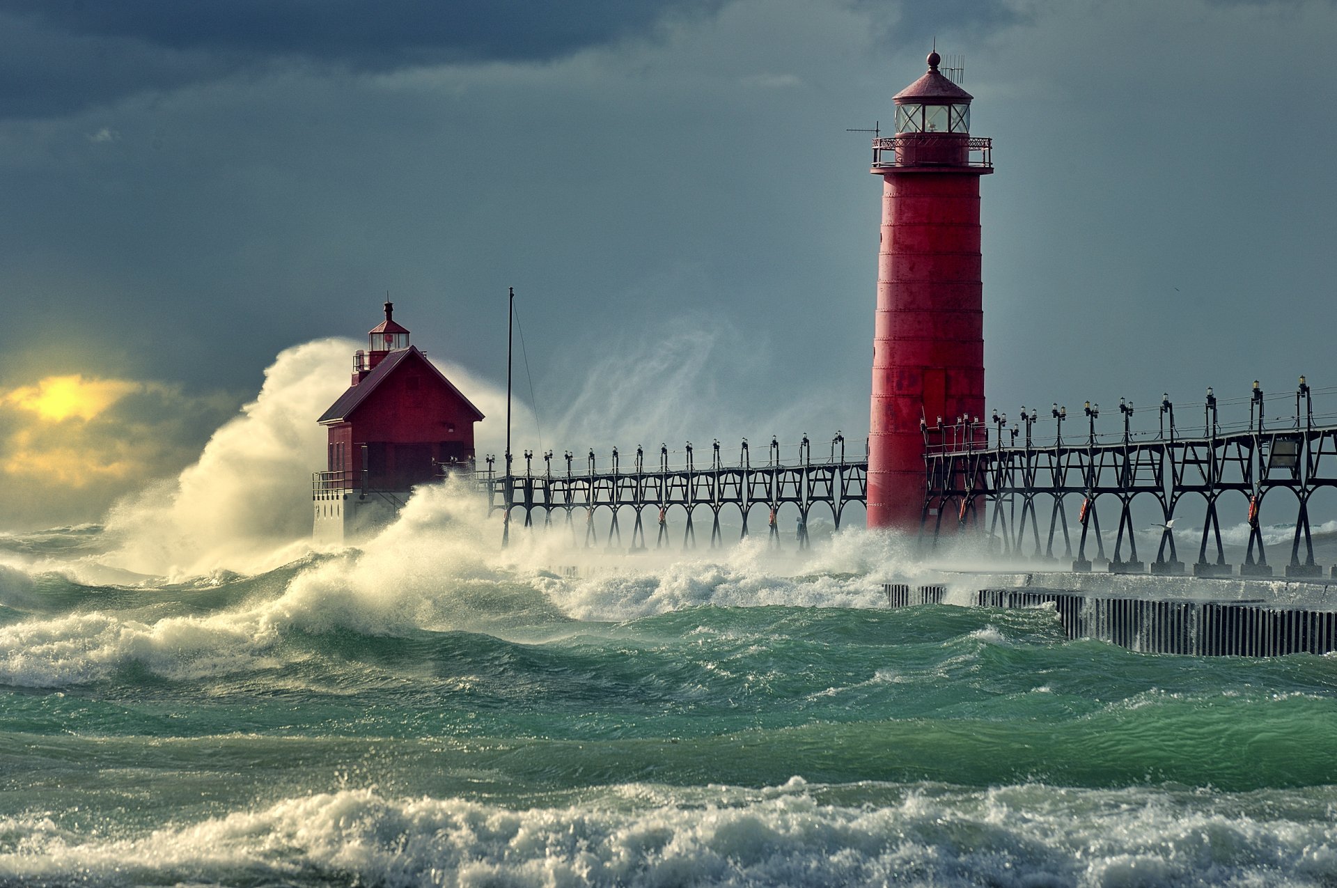 Lighthouse In Stormy Sea Fondo De Pantalla HD Fondo De Escritorio   Thumb 1920 689365 