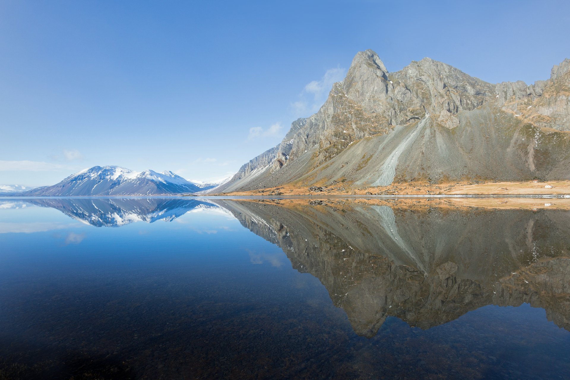 4K Ultra HD Mountain Lake Reflection: Stunning Nature Landscape View by ...