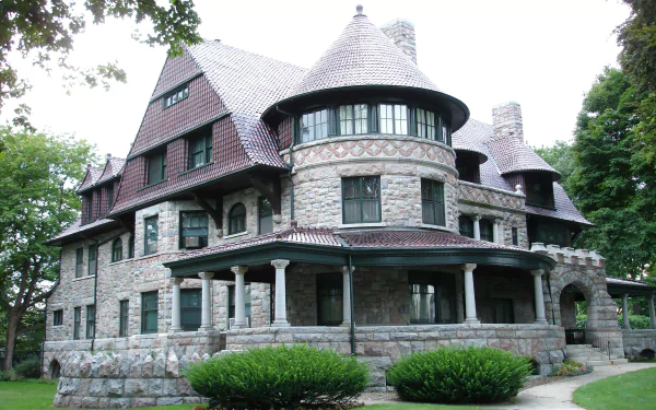  J.D. Oliver Mansion