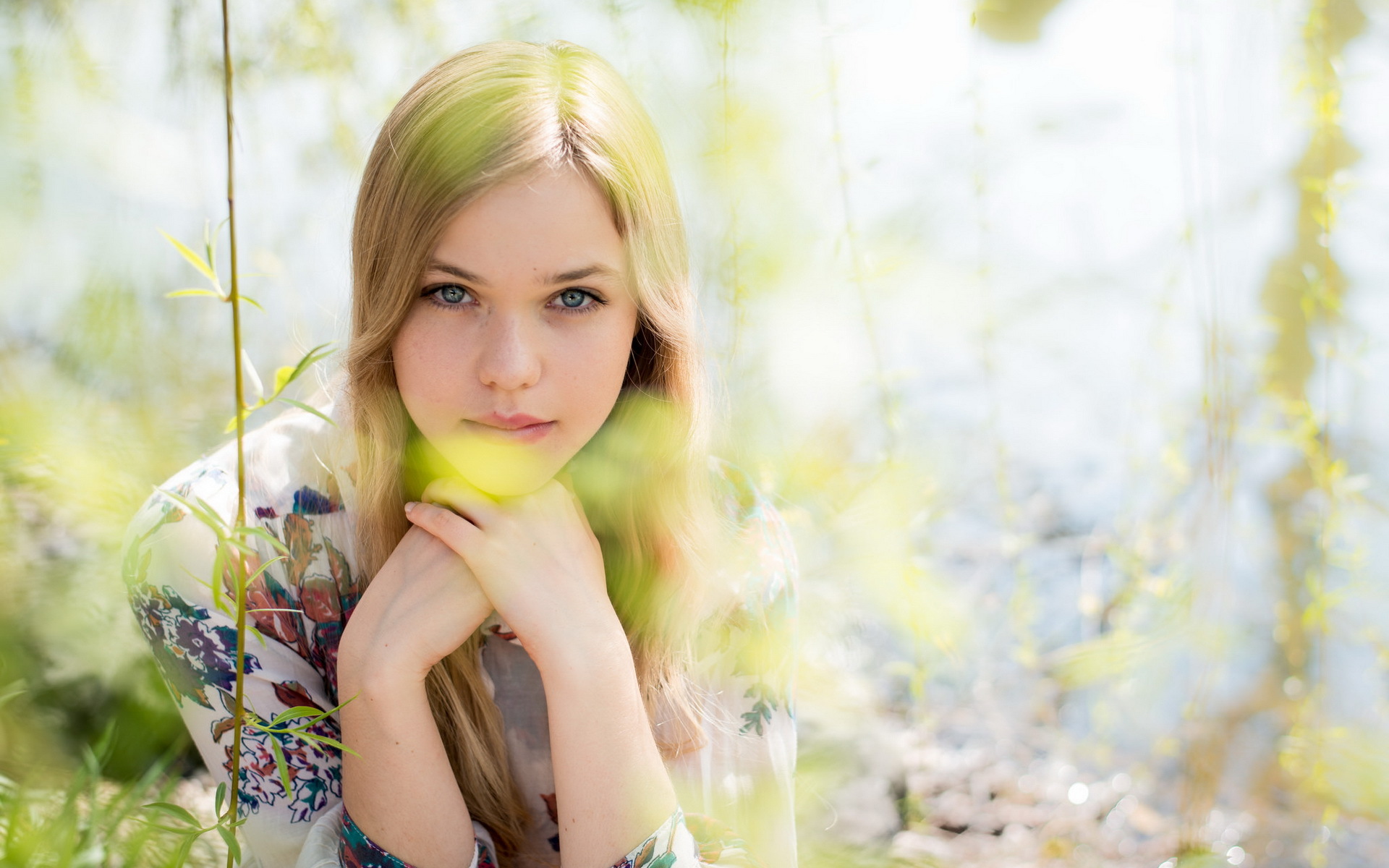 Download Blue Eyes Blonde Sunny Bokeh Woman Model Hd Wallpaper