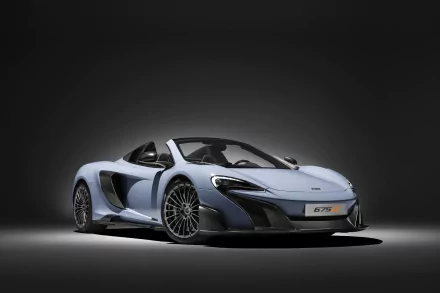 Silver McLaren 675LT supercar on a dark studio backdrop — 4K Ultra HD PC desktop wallpaper of a sleek McLaren car/vehicle.