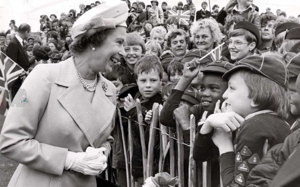  Queen Elizabeth, the silver jubilee celebrations