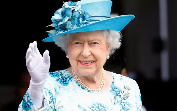  Queen Elizabeth II has turned 90