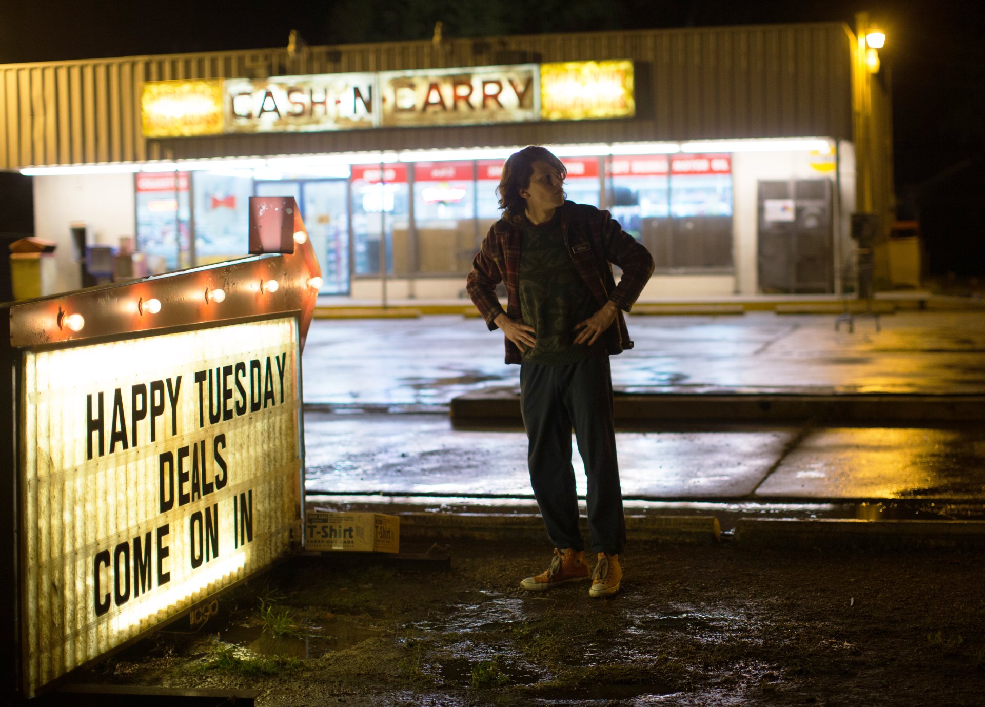 Download Jesse Eisenberg Movie American Ultra 4k Ultra HD Wallpaper