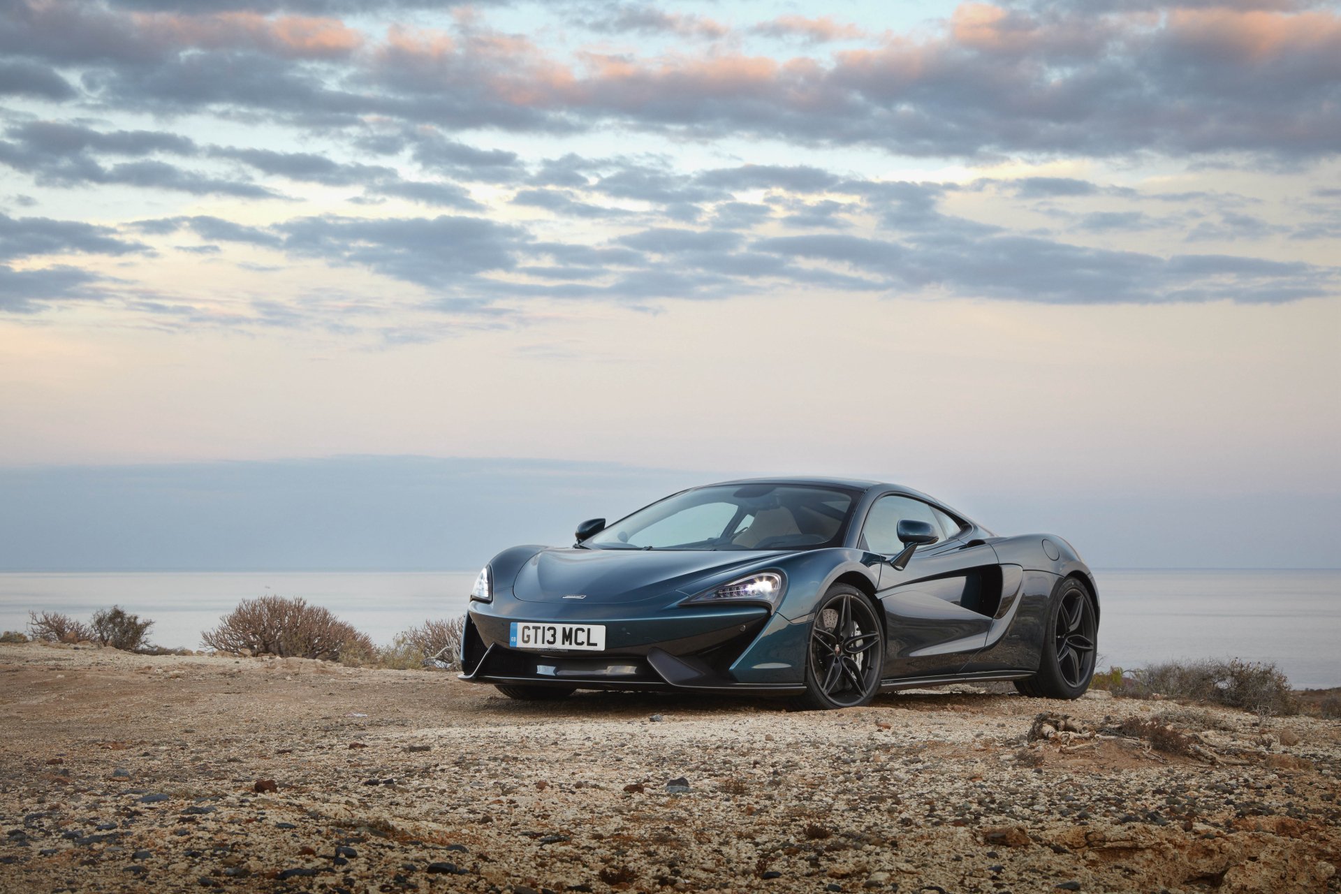 Download Car Supercar McLaren Vehicle McLaren 570GT 4k Ultra HD Wallpaper