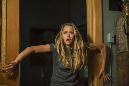 Teresa Palmer movie Lights Out (2016) HD Desktop Wallpaper | Background Image