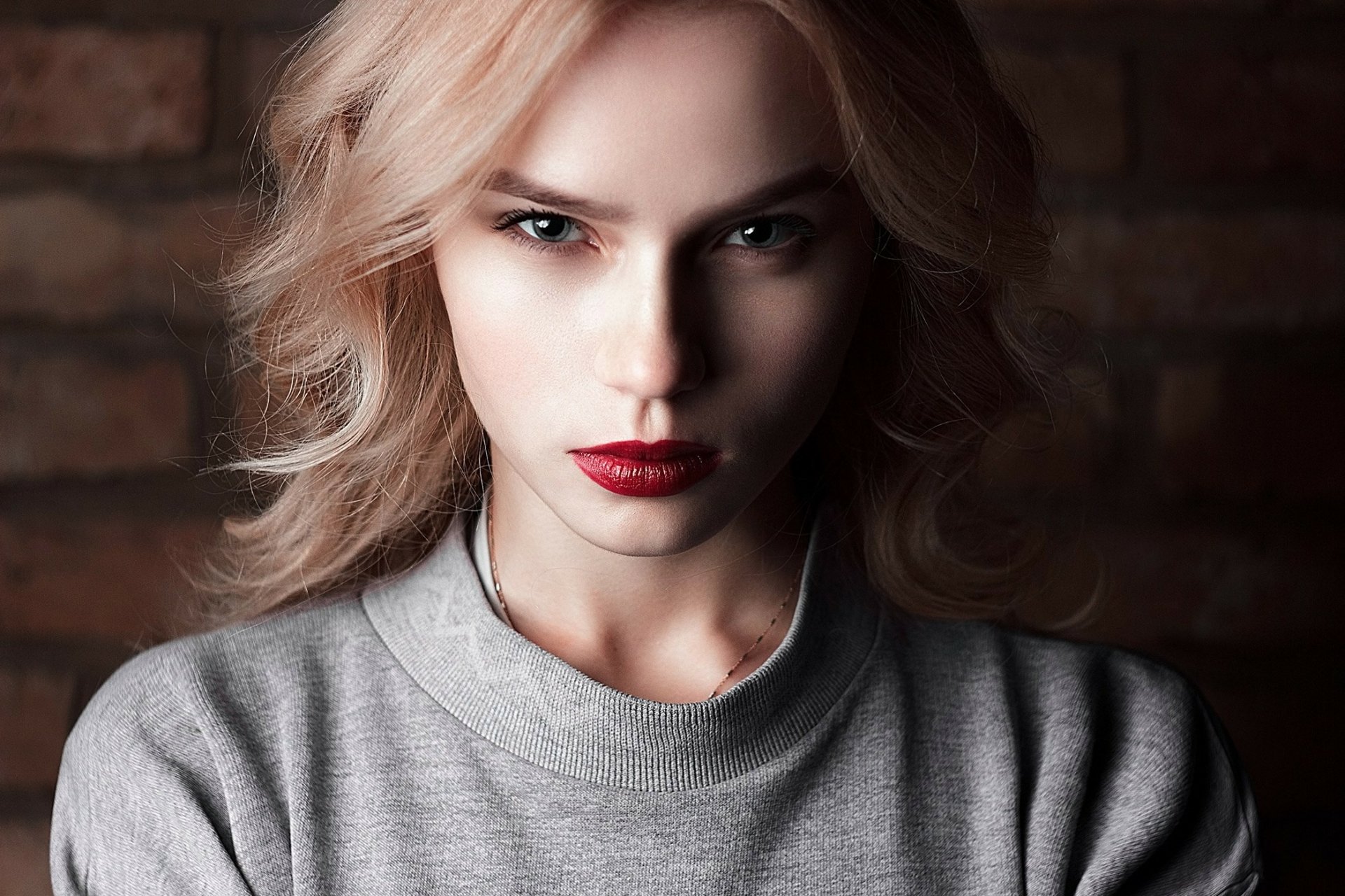 Download Stare Lipstick Face Blonde Portrait Woman Model  HD Wallpaper