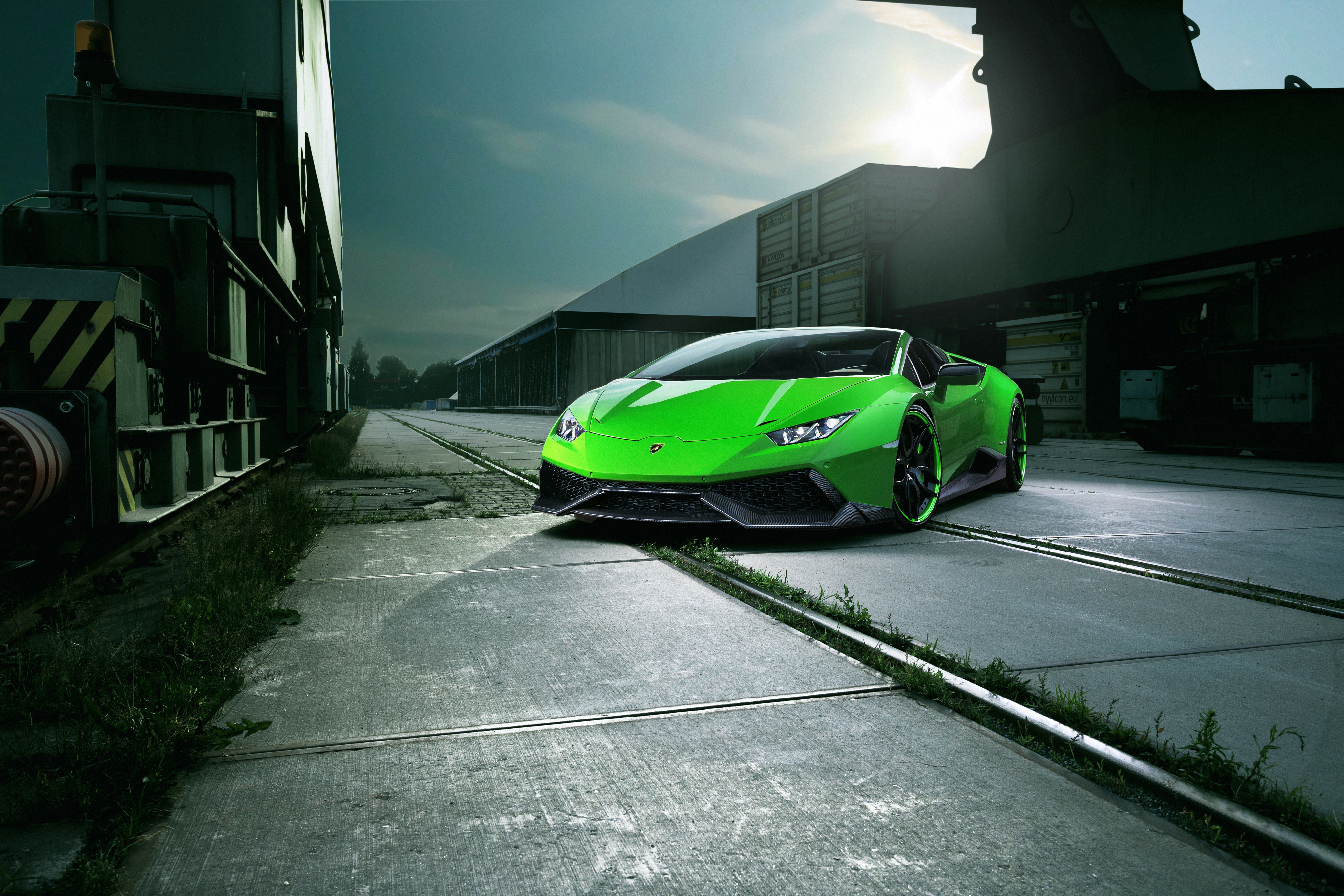 Hình nền Lamborghini là một lựa chọn thú vị cho bạn, để thể hiện đẳng cấp và phong cách của mình. Hãy tham khảo hình ảnh nền Lamborghini đầy đẳng cấp và sự sang trọng của hãng xe này.