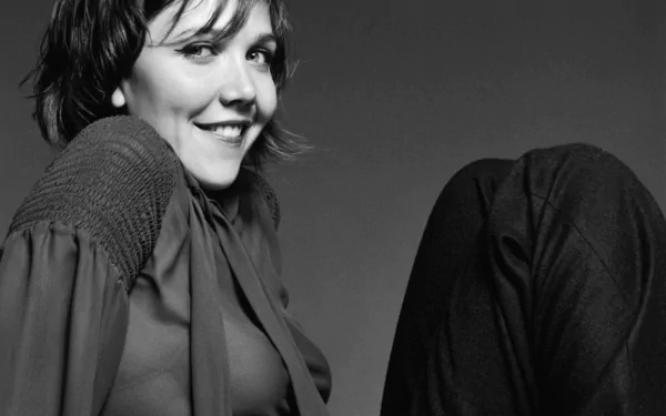 Celebrity Maggie Gyllenhaal HD Desktop Wallpaper | Background Image