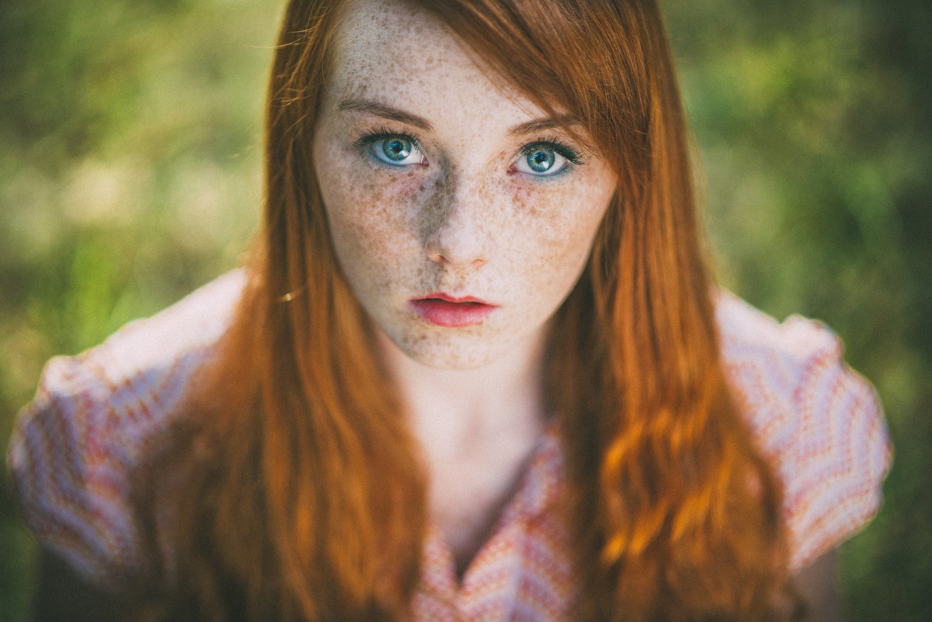 Download Blue Eyes Bokeh Freckles Redhead Model Woman Face Hd Wallpaper By Martines De Duke 2335