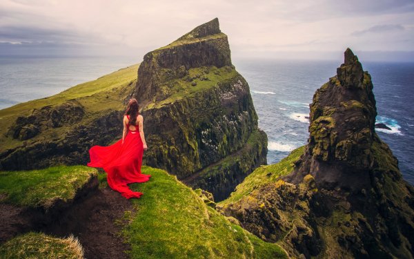 Vrouwen Achterkant Red Dress Berg Klif Oceaan Sea Horizon Steen HD Wallpaper | Achtergrond