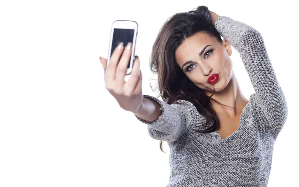 hazel eyes selfie lipstick brunette woman model HD Desktop Wallpaper | Background Image