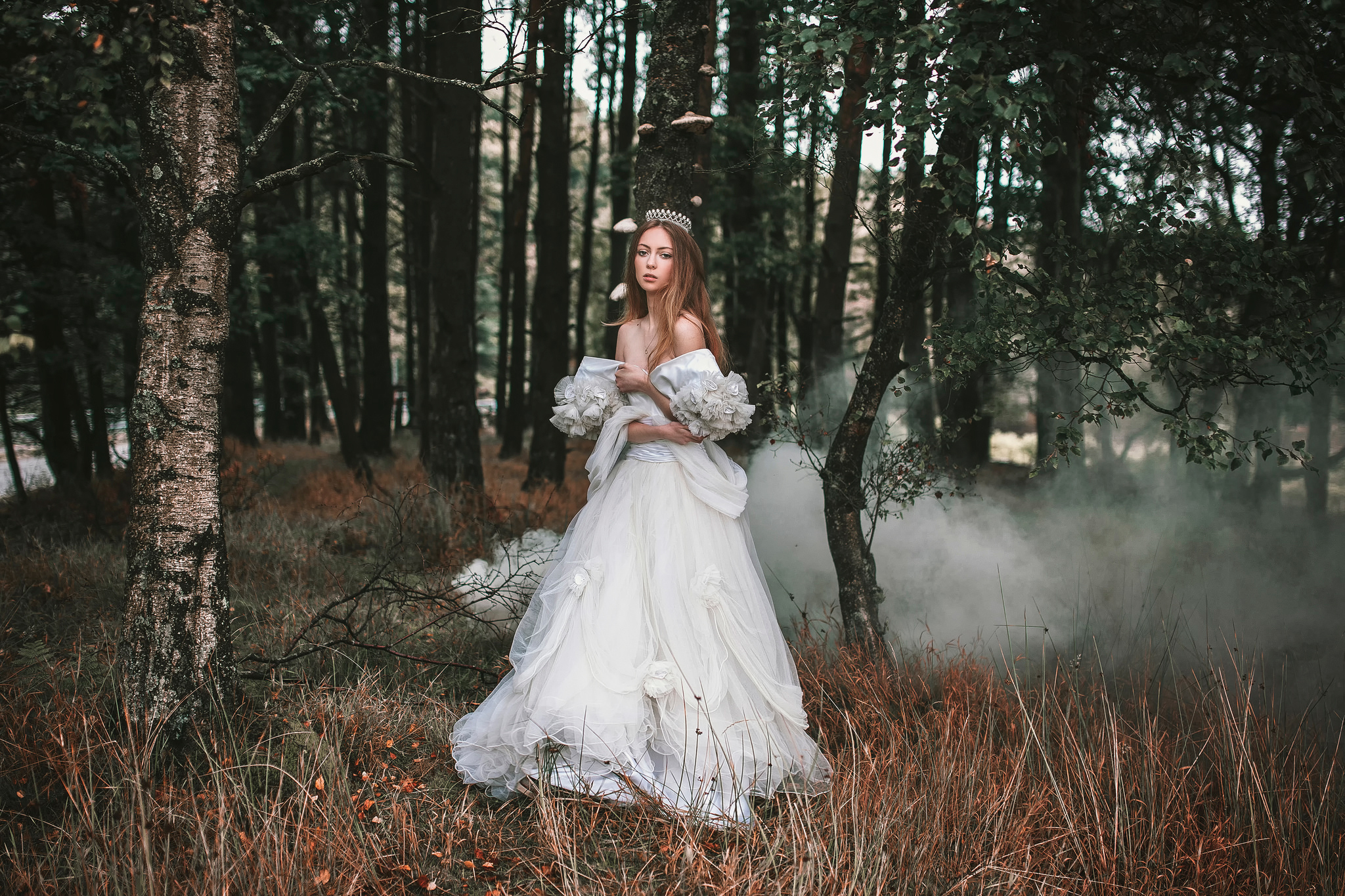 Download Brunette Forest Wedding Dress Woman Bride HD Wallpaper