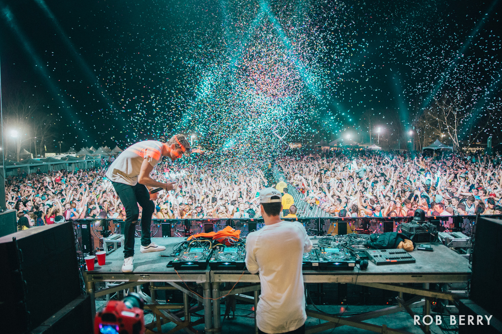 16 The Chainsmokers HD Wallpapers