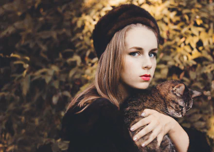 hat cat blue eyes blonde lipstick woman model HD Desktop Wallpaper | Background Image