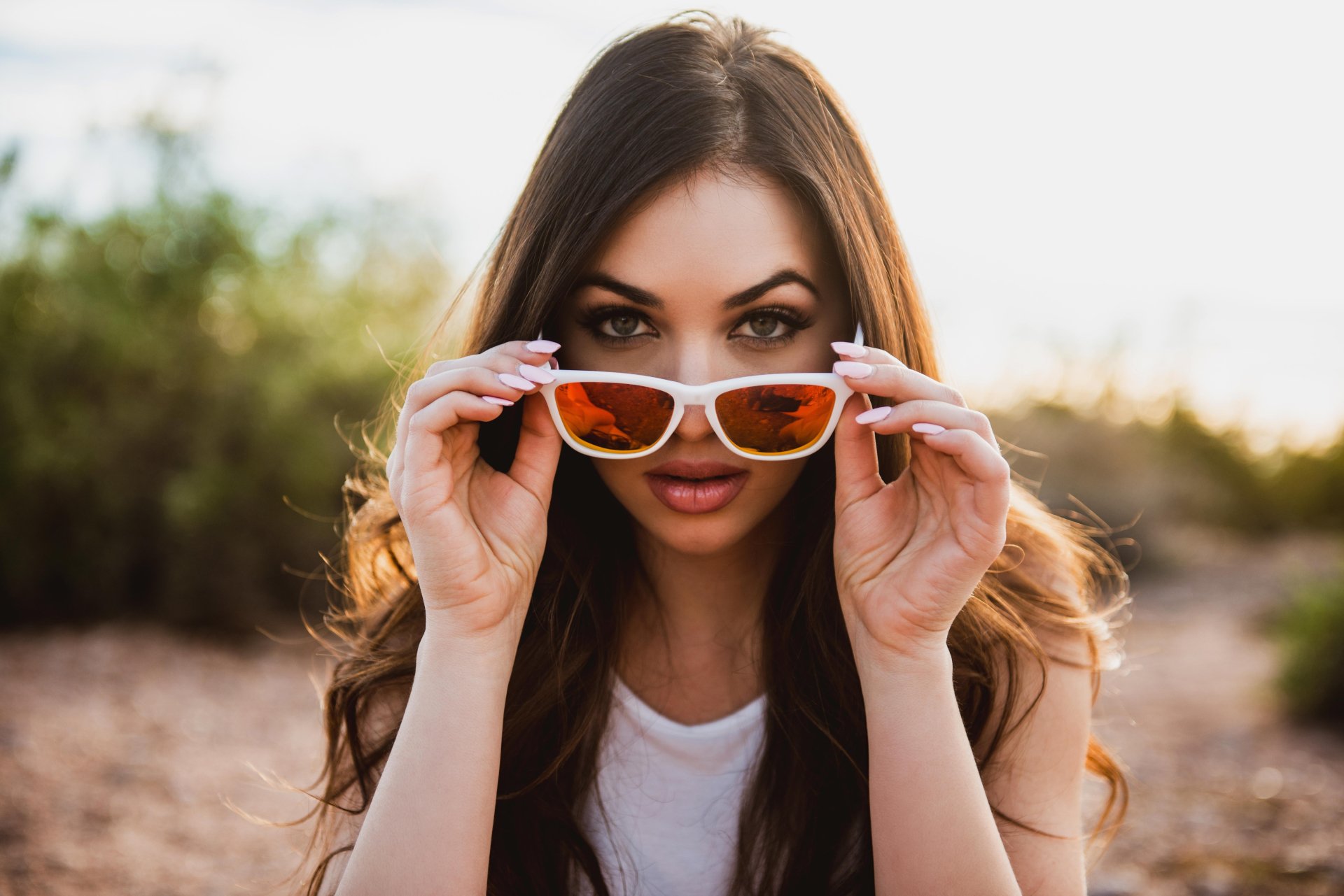 Download Depth Of Field Brunette Sunglasses Woman Model 4k Ultra HD ...