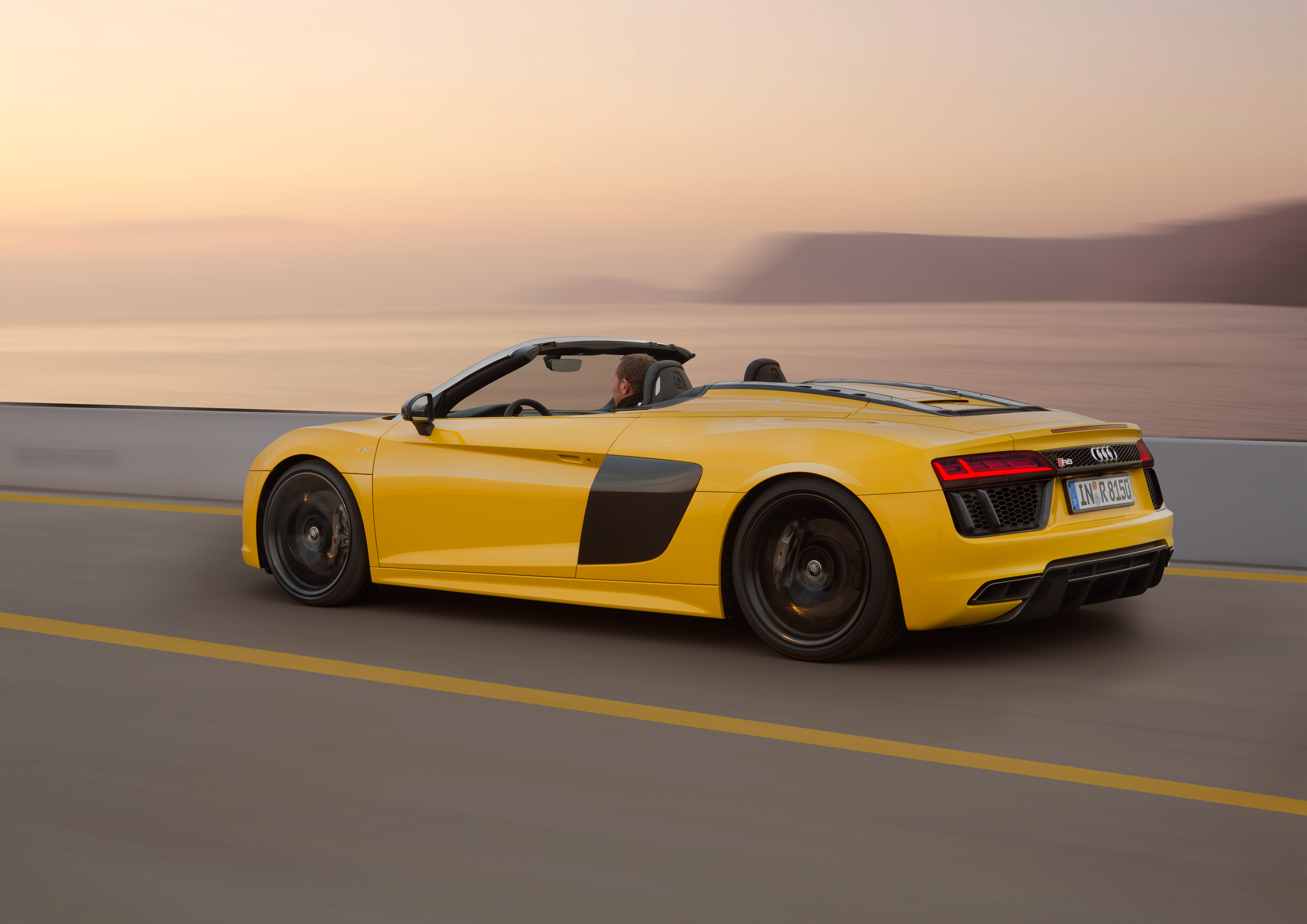 Vehicles Audi R8 HD Wallpaper | Background Image