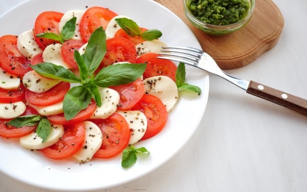 Food Salad Tomato Cheese Mozzarella HD Wallpaper | Background Image