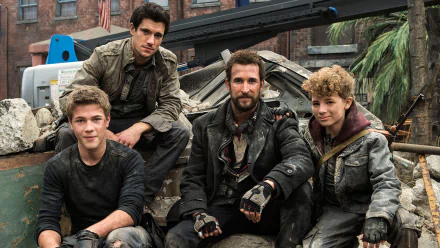  Falling Skies Cast