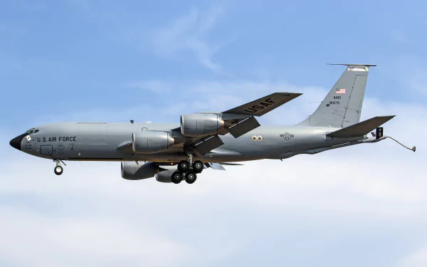 refueler warplane aircraft military Boeing KC-135 Stratotanker HD Desktop Wallpaper | Background Image