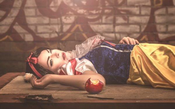 Women Cosplay Lying Down Brunette Snow White HD Wallpaper | Background Image