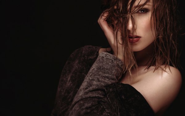 Women Model Brunette Lipstick HD Wallpaper | Background Image