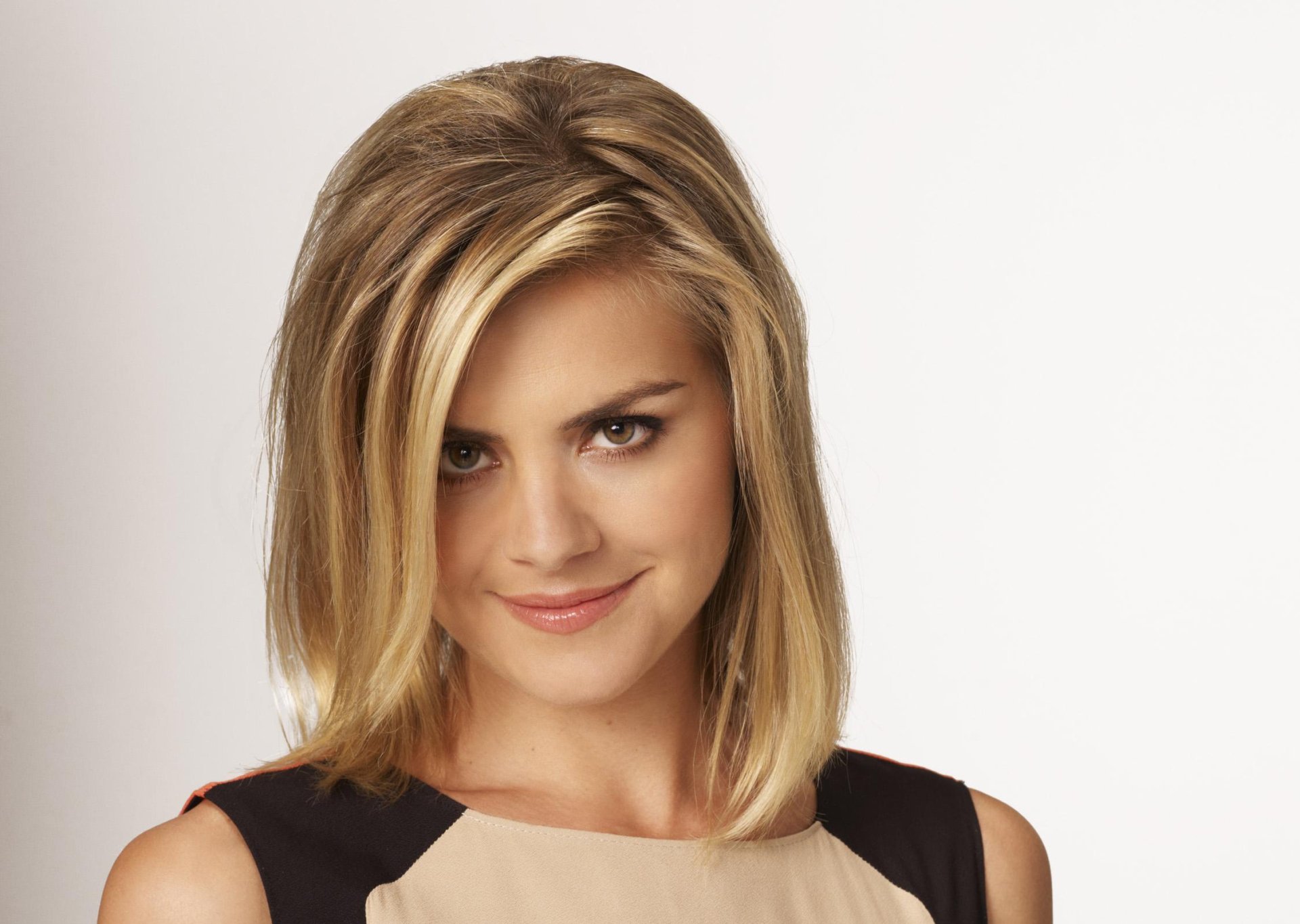 Eliza Coupe HD Wallpapers and Backgrounds