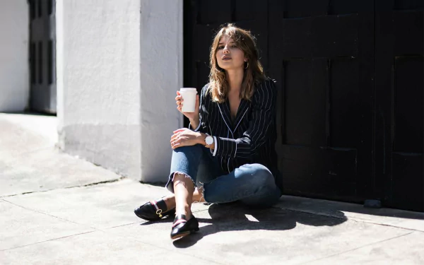 fashion blogger woman Talisa Sutton HD Desktop Wallpaper | Background Image