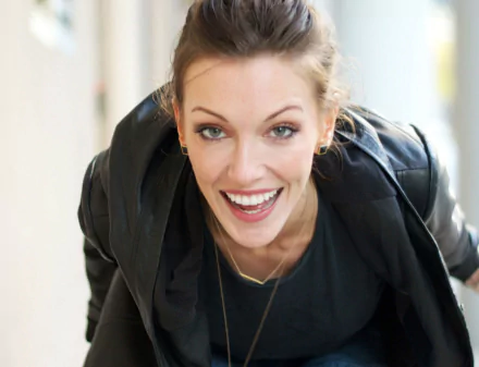 Celebrity Katie Cassidy HD Desktop Wallpaper | Background Image