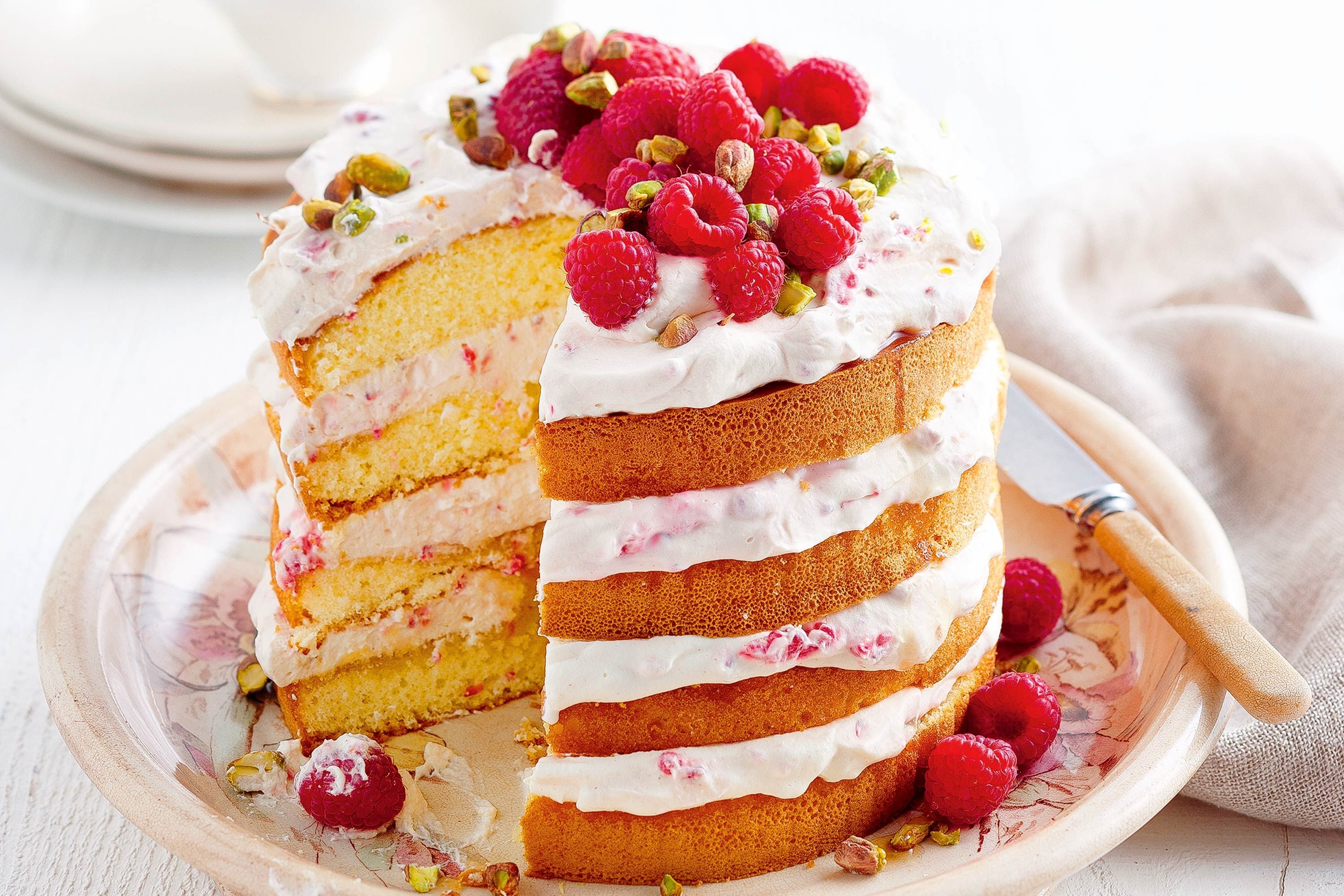 Download Cream Pastry Raspberry Food Cake HD Wallpaper