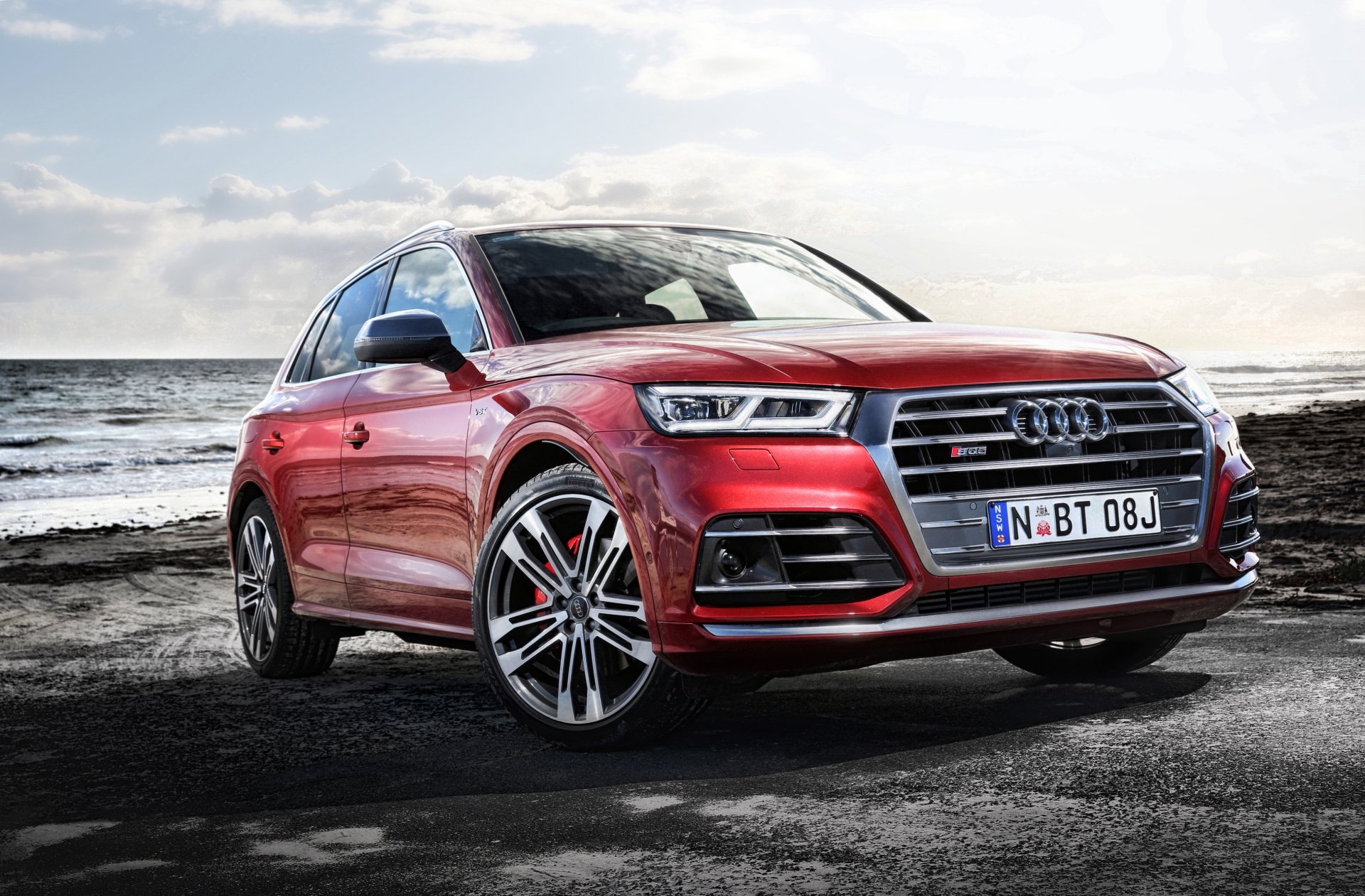 Download SUV Car Audi Vehicle Audi Q5 HD Wallpaper