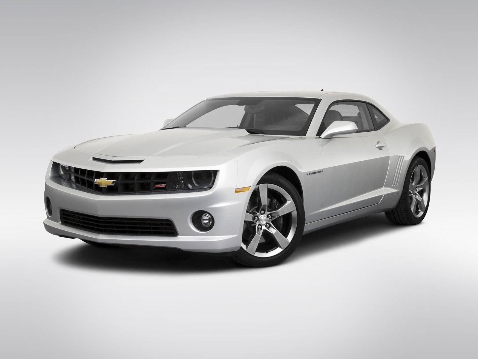 Download Vehicle Chevrolet Camaro Wallpaper