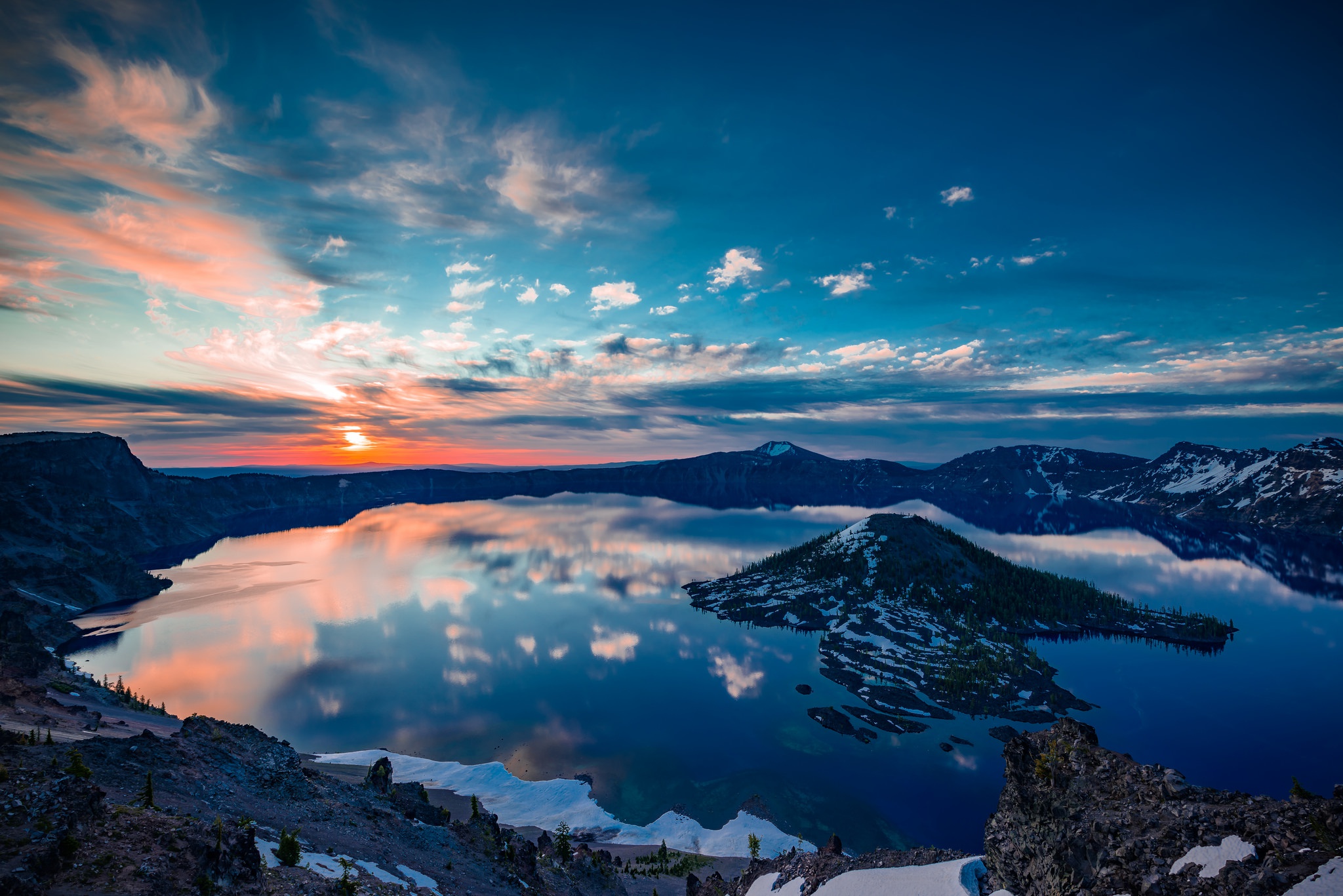 Earth Crater Lake HD Wallpaper | Background Image