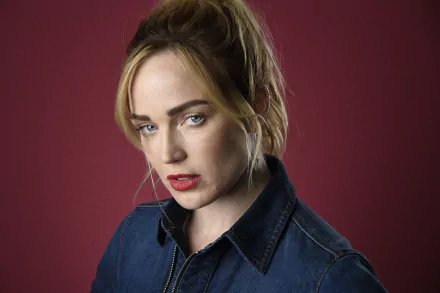 lipstick face blue eyes American blonde actress Celebrity Caity Lotz HD Desktop Wallpaper | Background Image