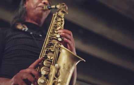 close-up blur instrument musician music saxophone HD Desktop Wallpaper | Background Image