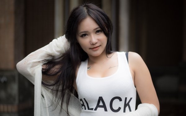Mujeres Asiática Modelo Depth Of Field Smile Long Hair Black Hair Fondo de pantalla HD | Fondo de Escritorio