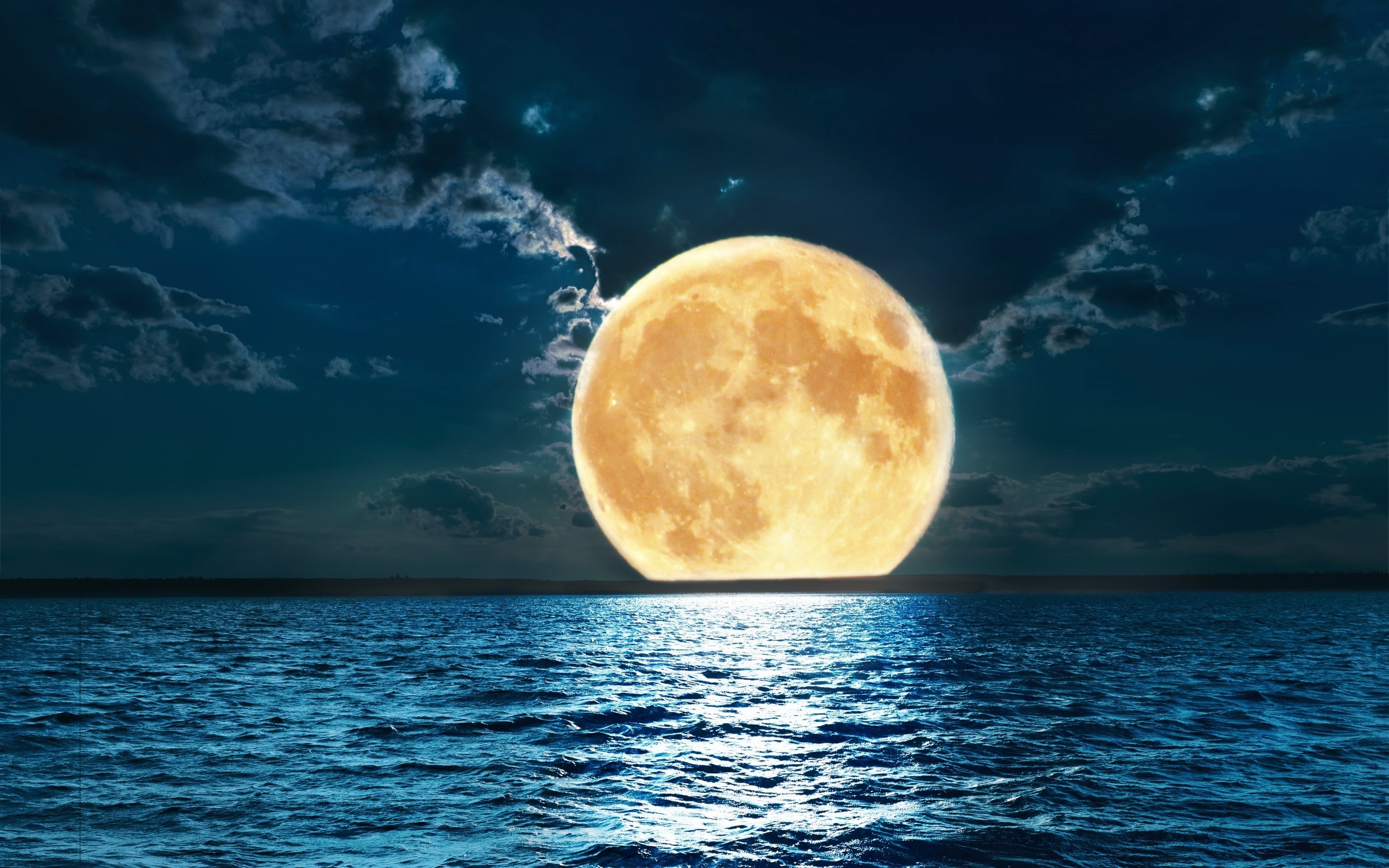 Night Moon Sea Wallpaper