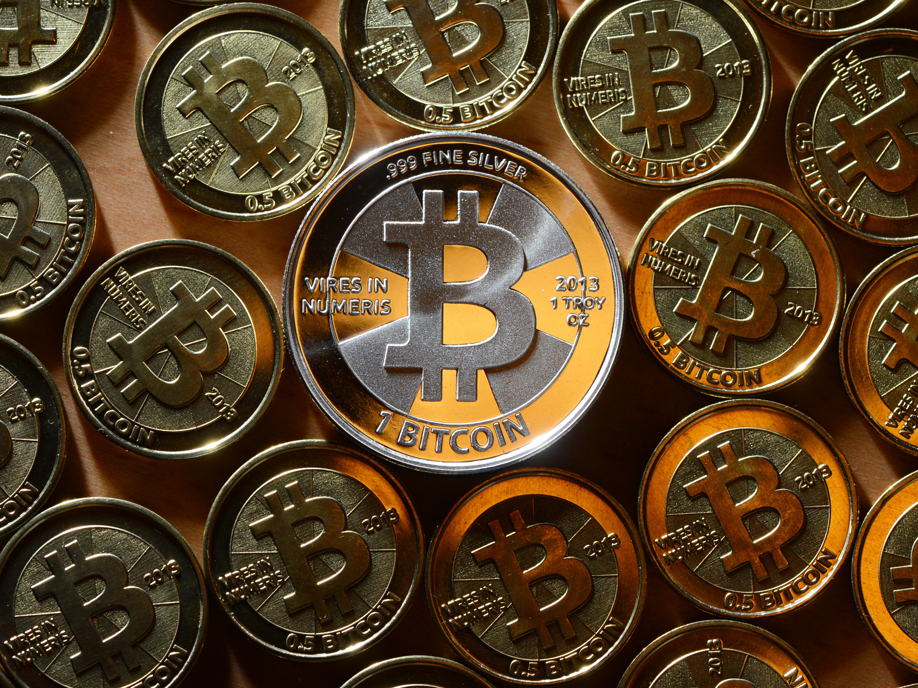 Technology Bitcoin HD Wallpaper | Background Image