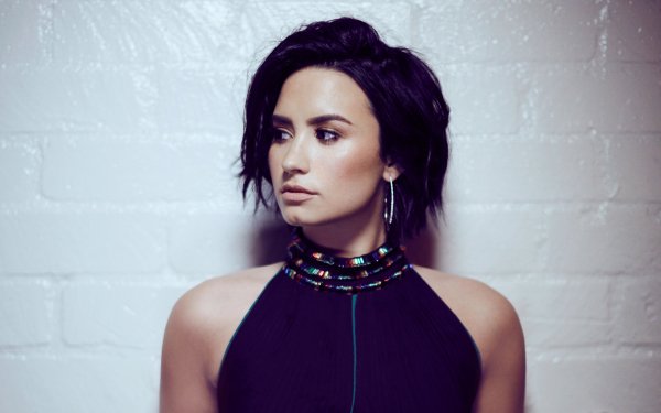 Music Demi Lovato Singer Purple Hair Brown Eyes Short Hair HD Wallpaper | Background Image