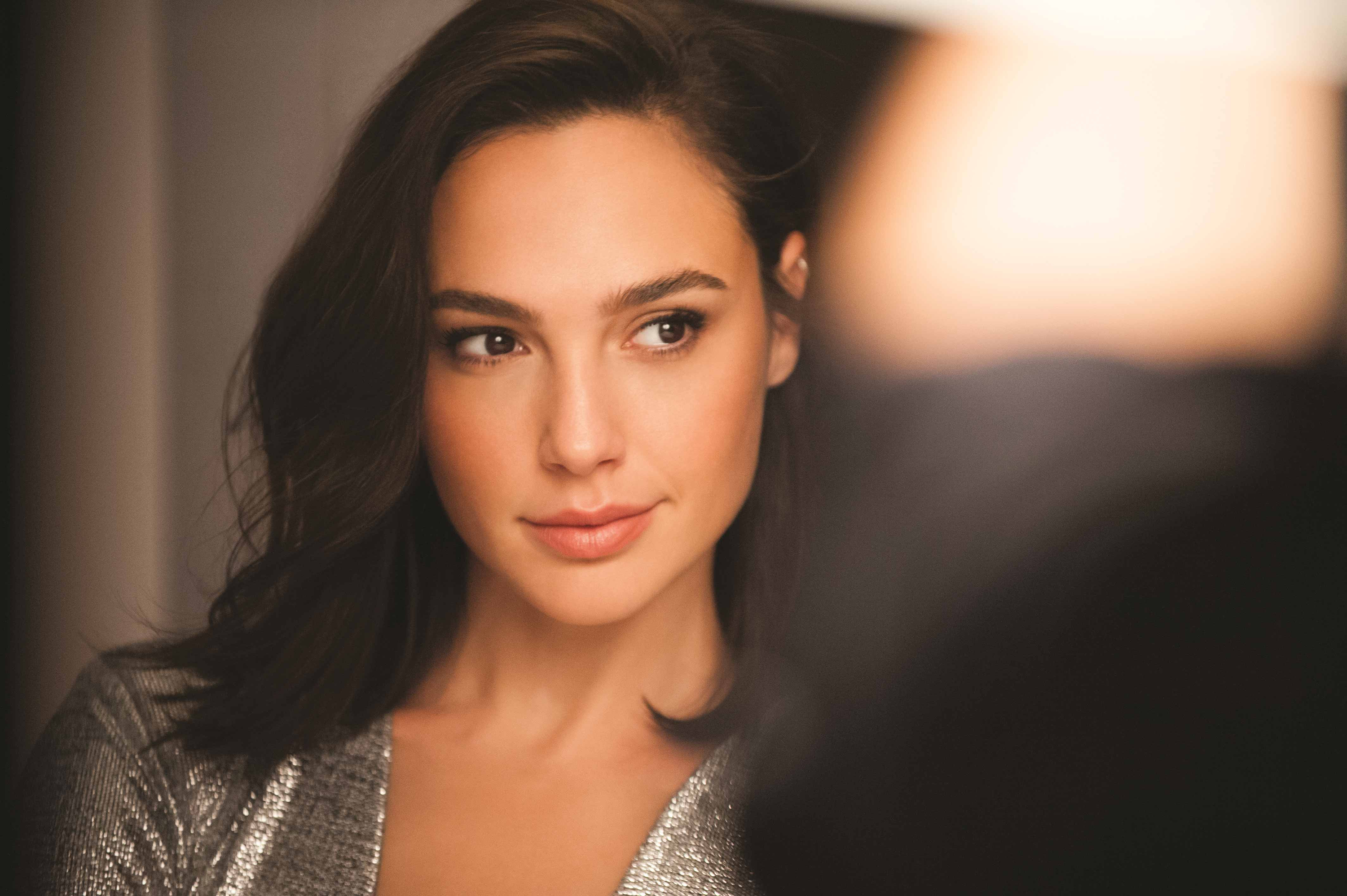 Gal Gadot Cute Smile 8k Hd Celebrities 4k Wallpapers Images Sahida 