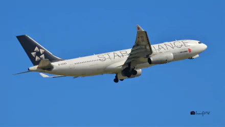  B-6093 Air China Airbus A330-243, Over Sydney Airport