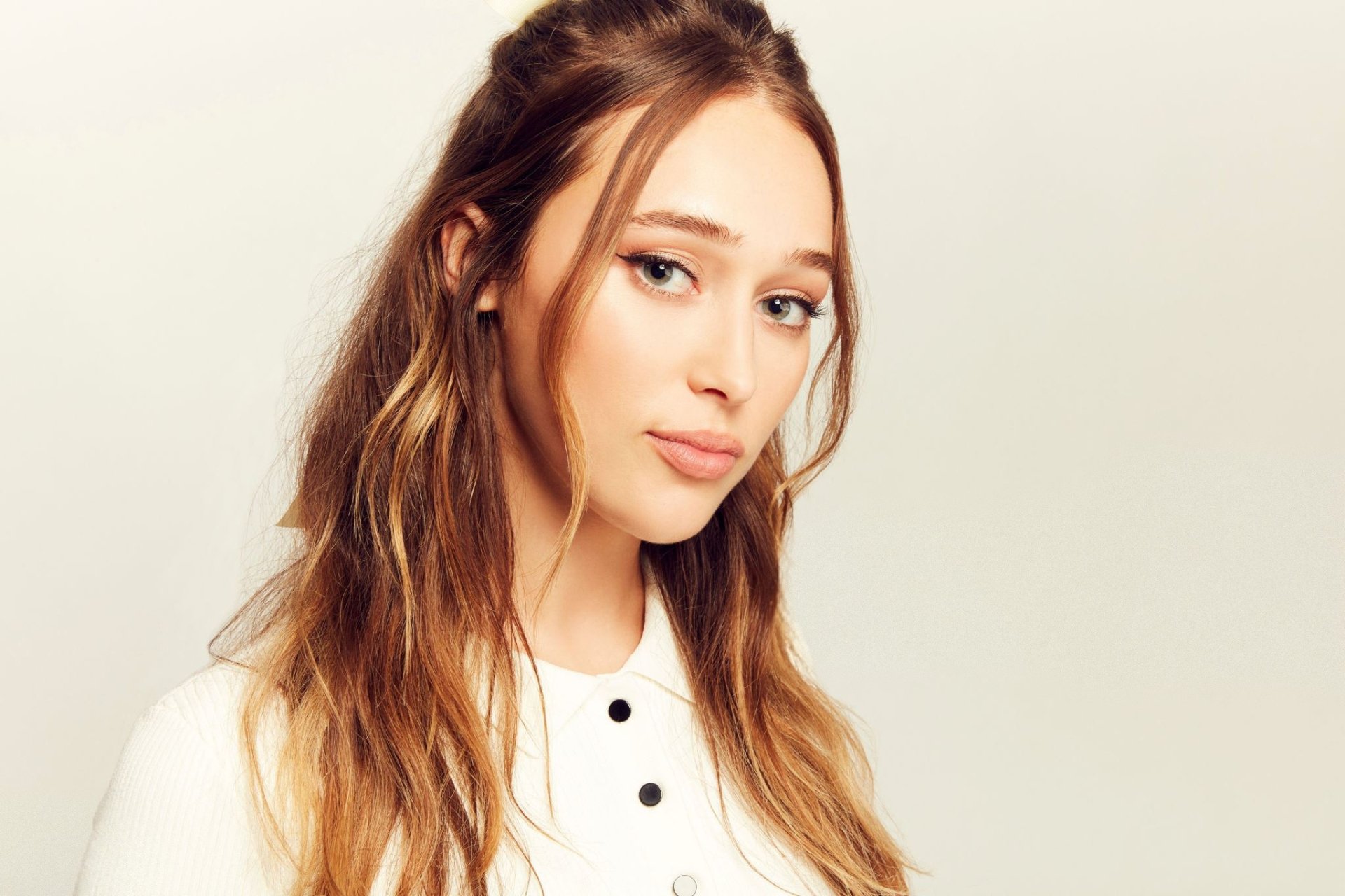 Download Celebrity Alycia Debnam Carey HD Wallpaper