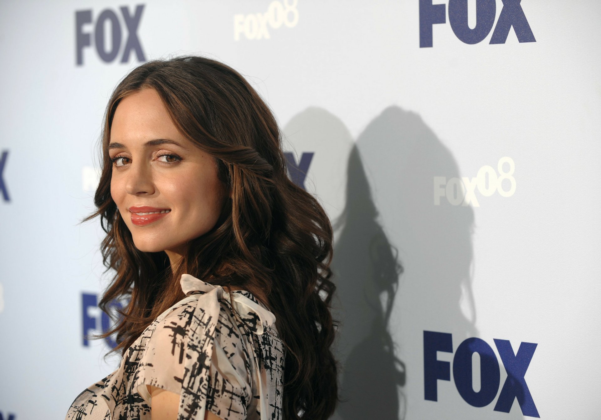 Download Brunette Actress Celebrity Eliza Dushku HD Wallpaper