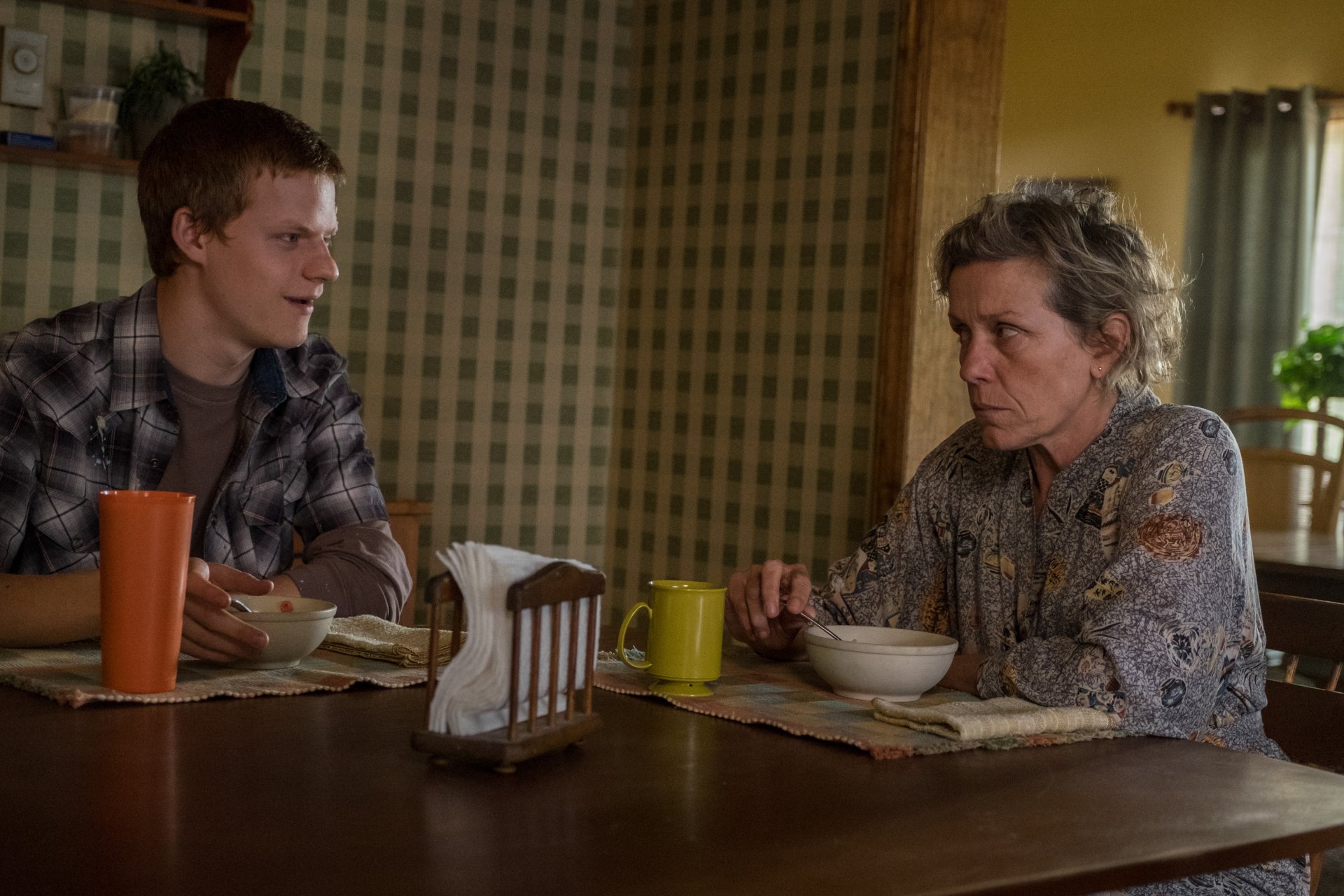 Download Lucas Hedges Frances McDormand Movie Three Billboards Outside Ebbing, Missouri 4k Ultra HD Wallpaper