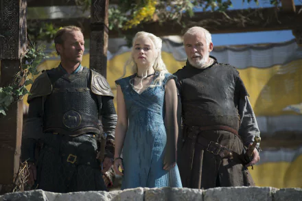 Ian McElhinney Emilia Clarke Iain Glen Barristan Selmy Daenerys Targaryen Jorah Mormont TV Show Game Of Thrones HD Desktop Wallpaper | Background Image